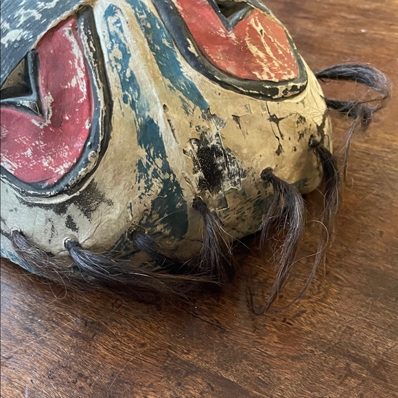 Humanoid Mask - Pacific Northwest - Picture 8 of 12